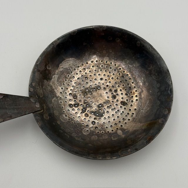 Ситечко для чая на подставке 10 см серебрение Италия