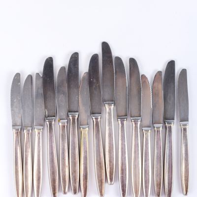 Нож столовый 22 см