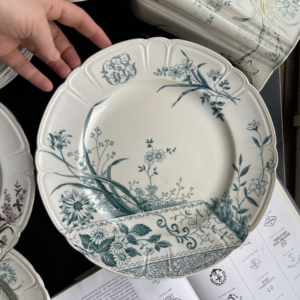 Тарелка 24 см Монограмма Peking Gustafsberg Швеция 1892