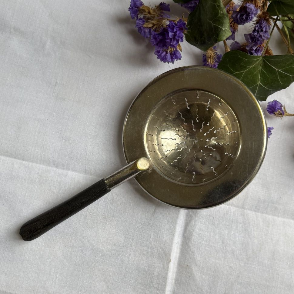 Ситечко для чая с ручкой 18 см серебрение дерево