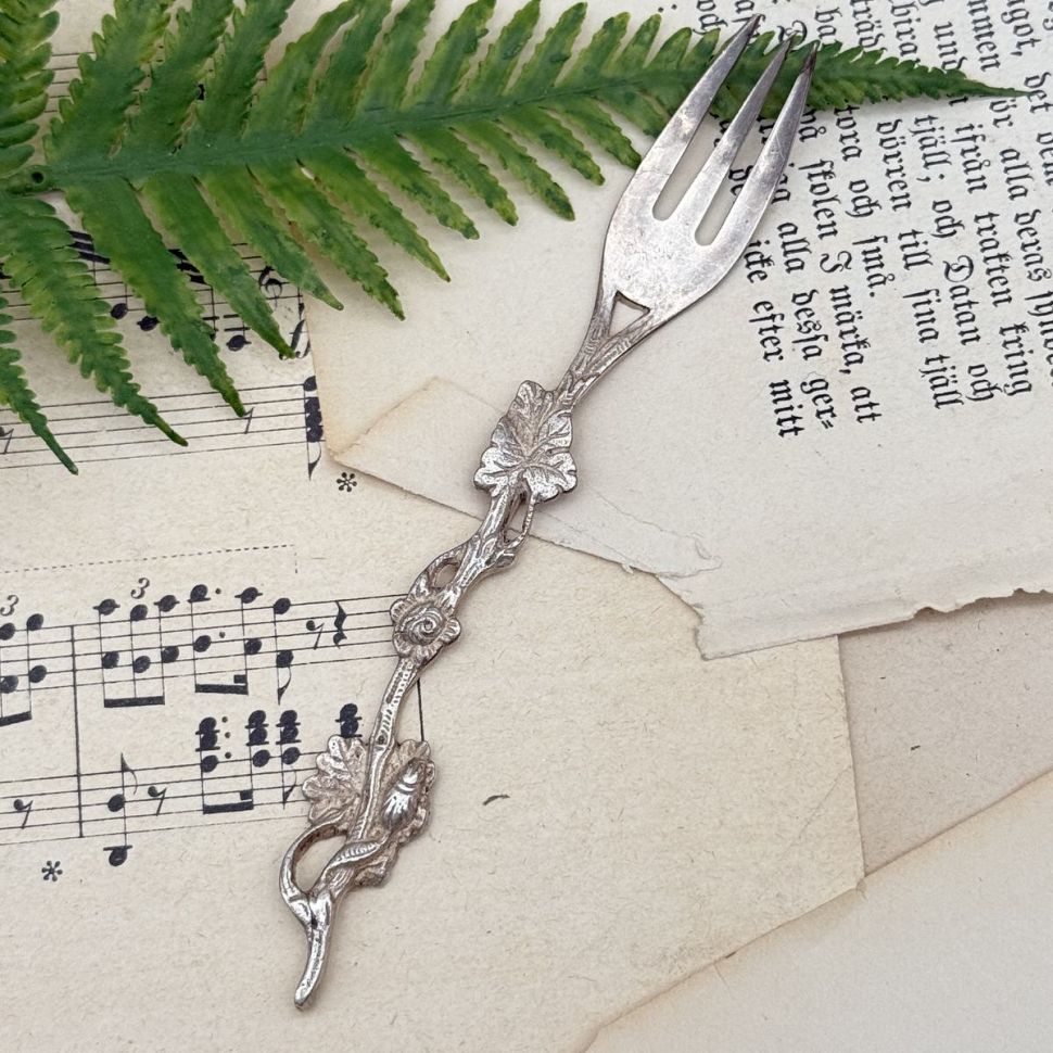 Вилка десертная Цветы 12 см серебрение