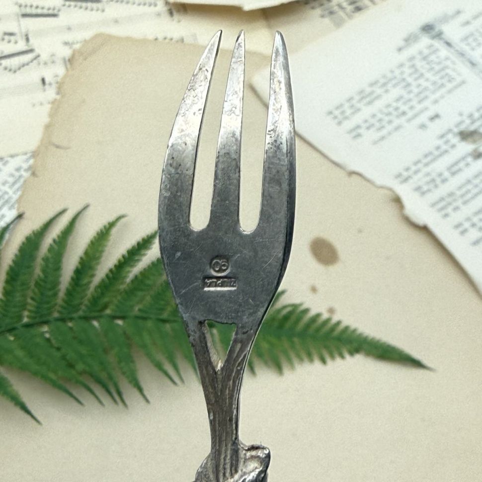 Вилка десертная Цветы 12 см серебрение