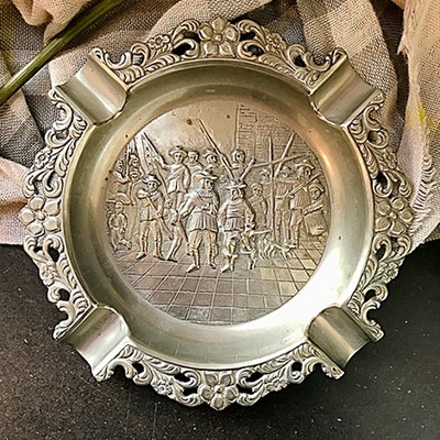 Пепельница с объемным сюжетом Ночной дозор Рембрандта