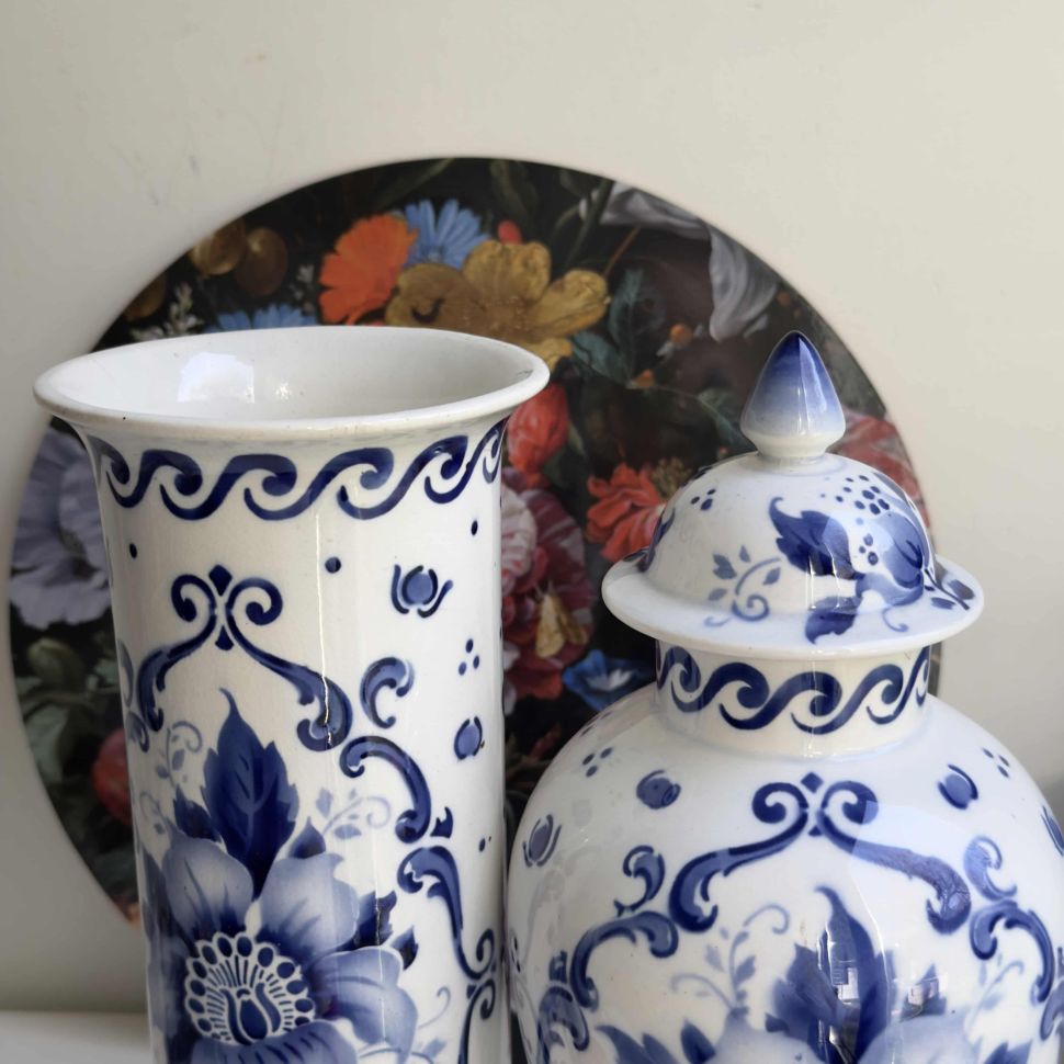 Ваза с крышкой Societe Ceramique Maastricht 33 см фарфор Голландия начало XX века