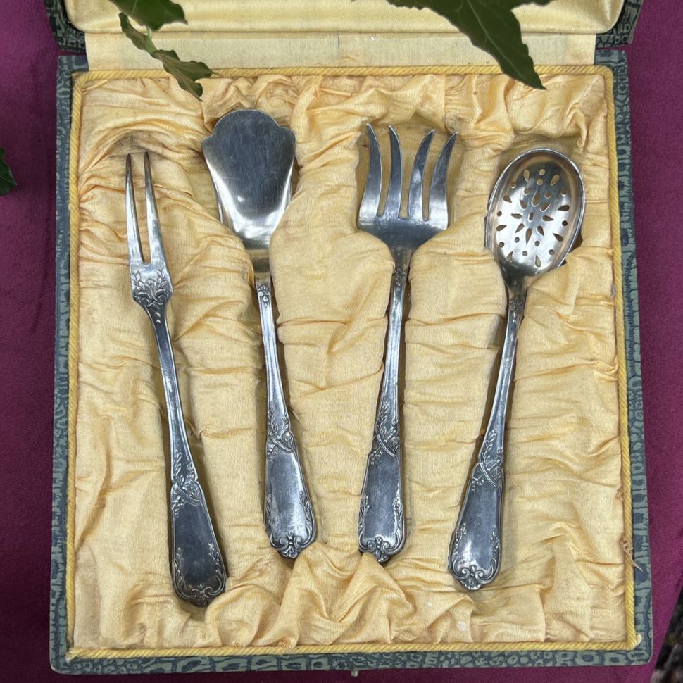 Набор столовый 4 предмета мельхиор Франция