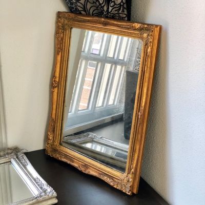Зеркало в золотой раме 48-38 см