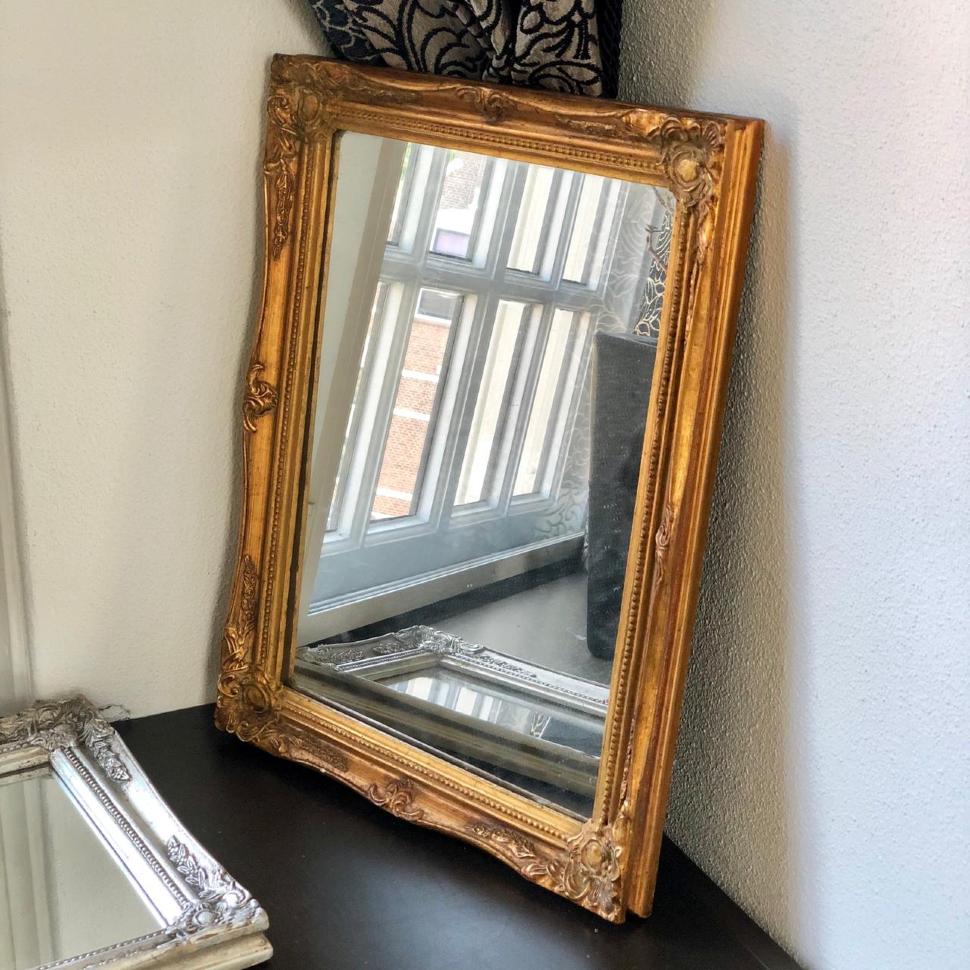 Зеркало в золотой раме 48-38 см