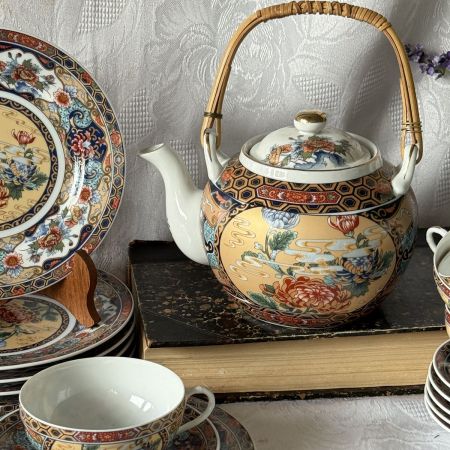 Чайник Лотос 1 л фарфор Япония  