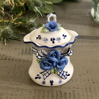 Сахарница с голубыми розами Casanova