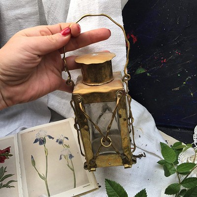 Ваза в форме фонаря латунь