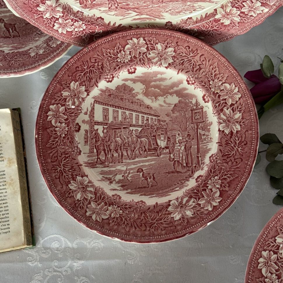 Тарелка Royal Tudor Ware Coaching Taverns красная 25 см Англия