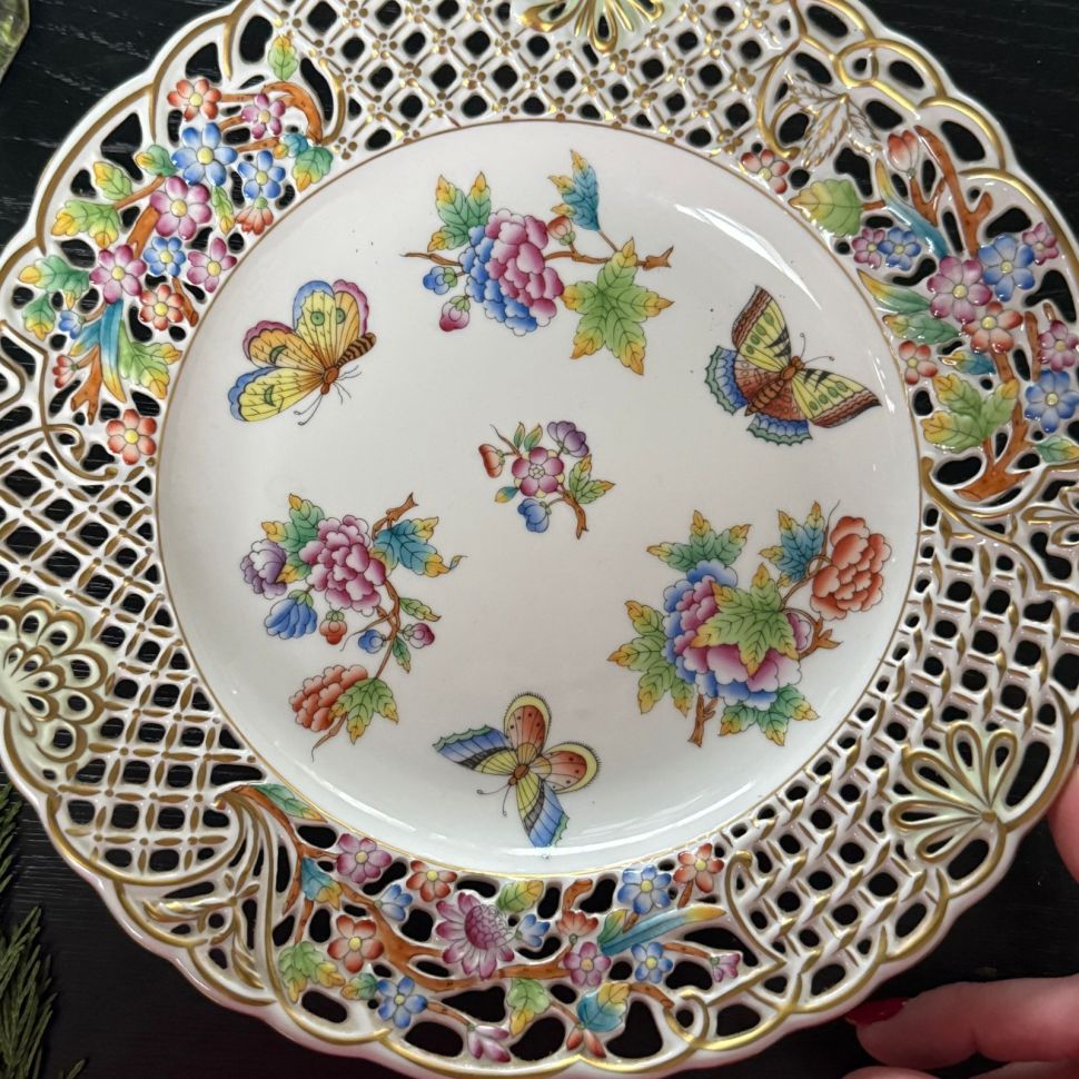 Тарелка Herend Queen Victoria 24 см фарфор золочение Венгрия ручная роспись