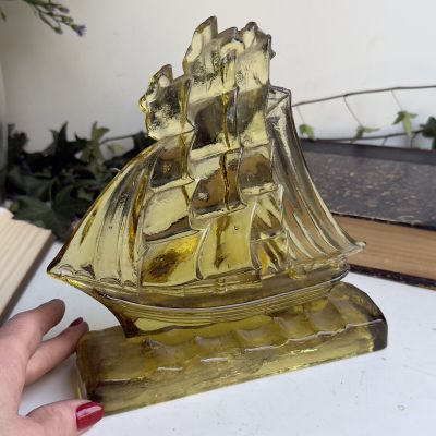 Статуэтка Парусник 19 см стекло