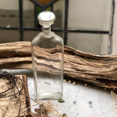 Графин бутыль вытянутая с пробкой