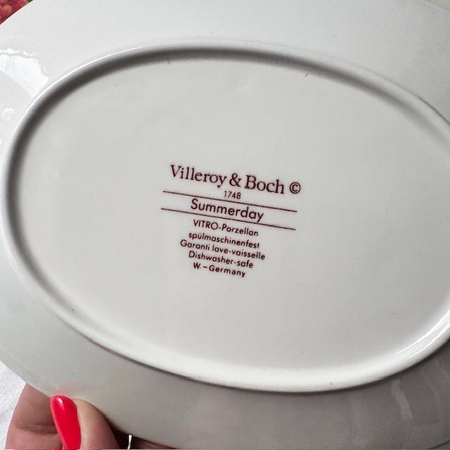 Блюдо овал углубленное ВиллеройБох Summerday 30 см Германия