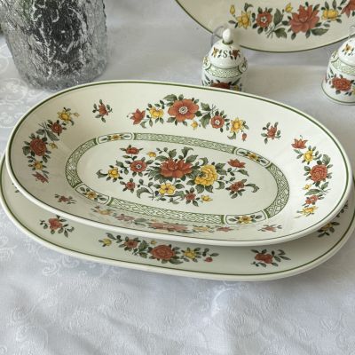 Блюдо овал углубленное ВиллеройБох Summerday 30 см Германия