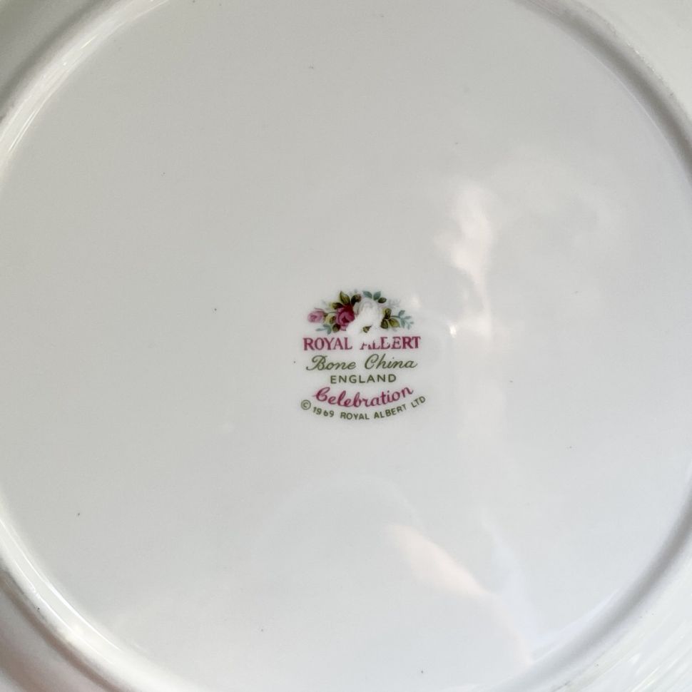 Тарелка для хлеба Royal Albert Celebration 18 см