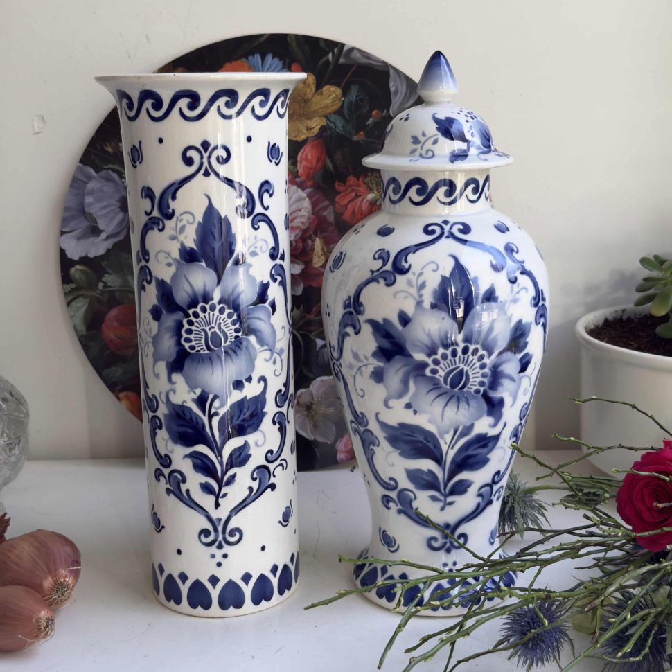 Ваза колонна Societe Ceramique Maastricht 32 см фарфор Голландия начало XX века