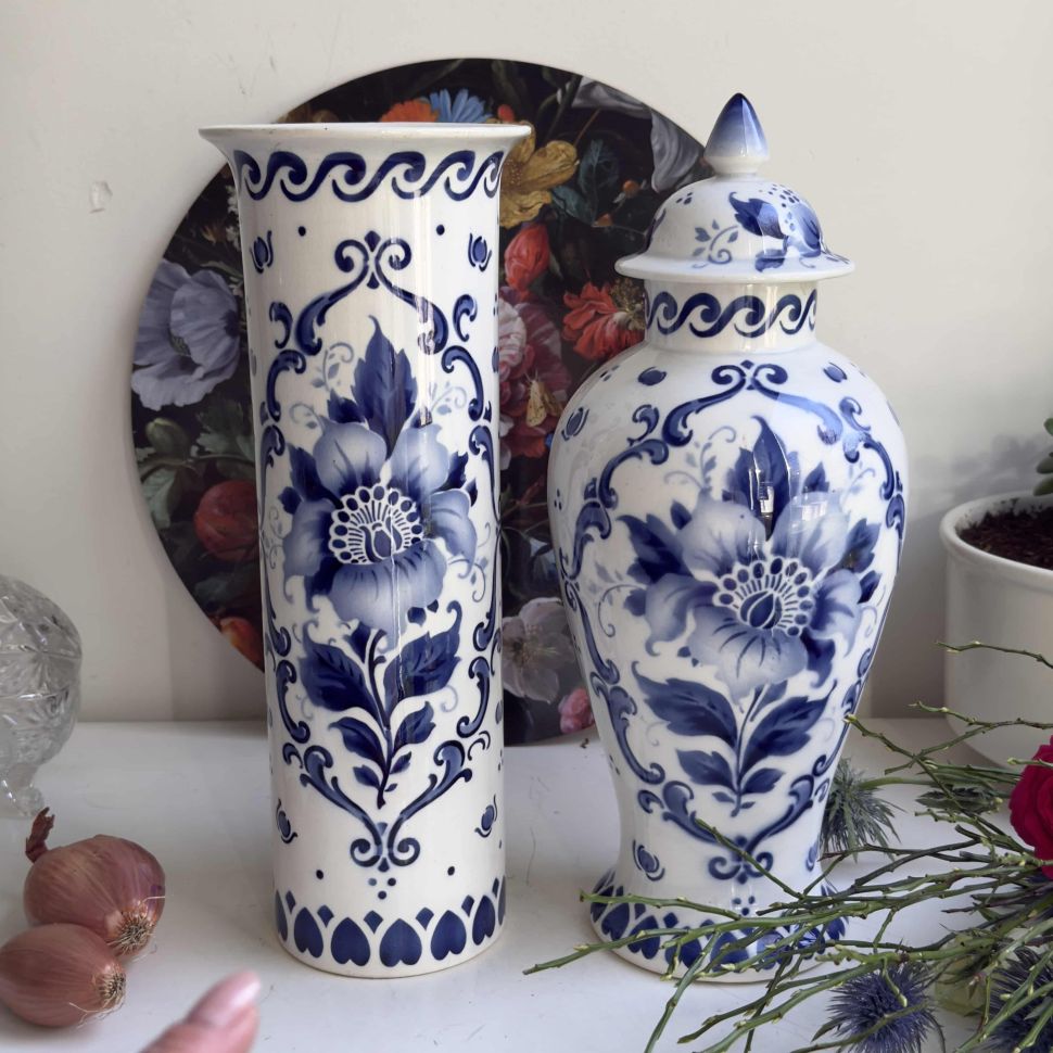 Ваза колонна Societe Ceramique Maastricht 32 см фарфор Голландия начало XX века