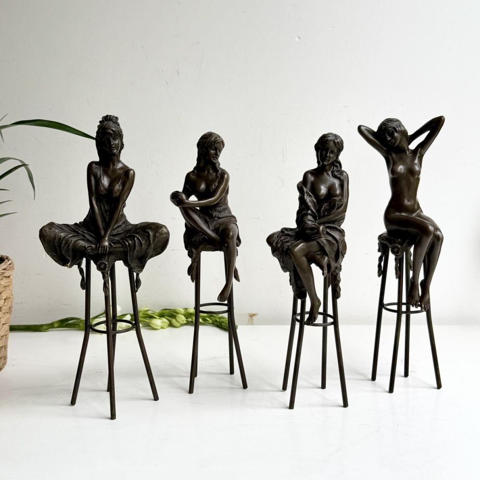 Статуэтка Девушка с яблоком Pierre Collinet 26 см Франция бронза 50-е гг