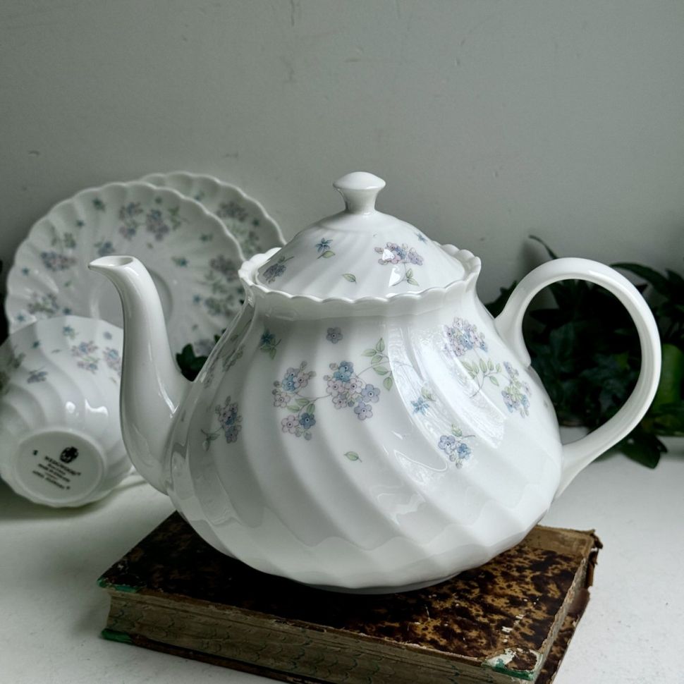 Чайник Wedgwood April Flowers 1,4 л Англия
