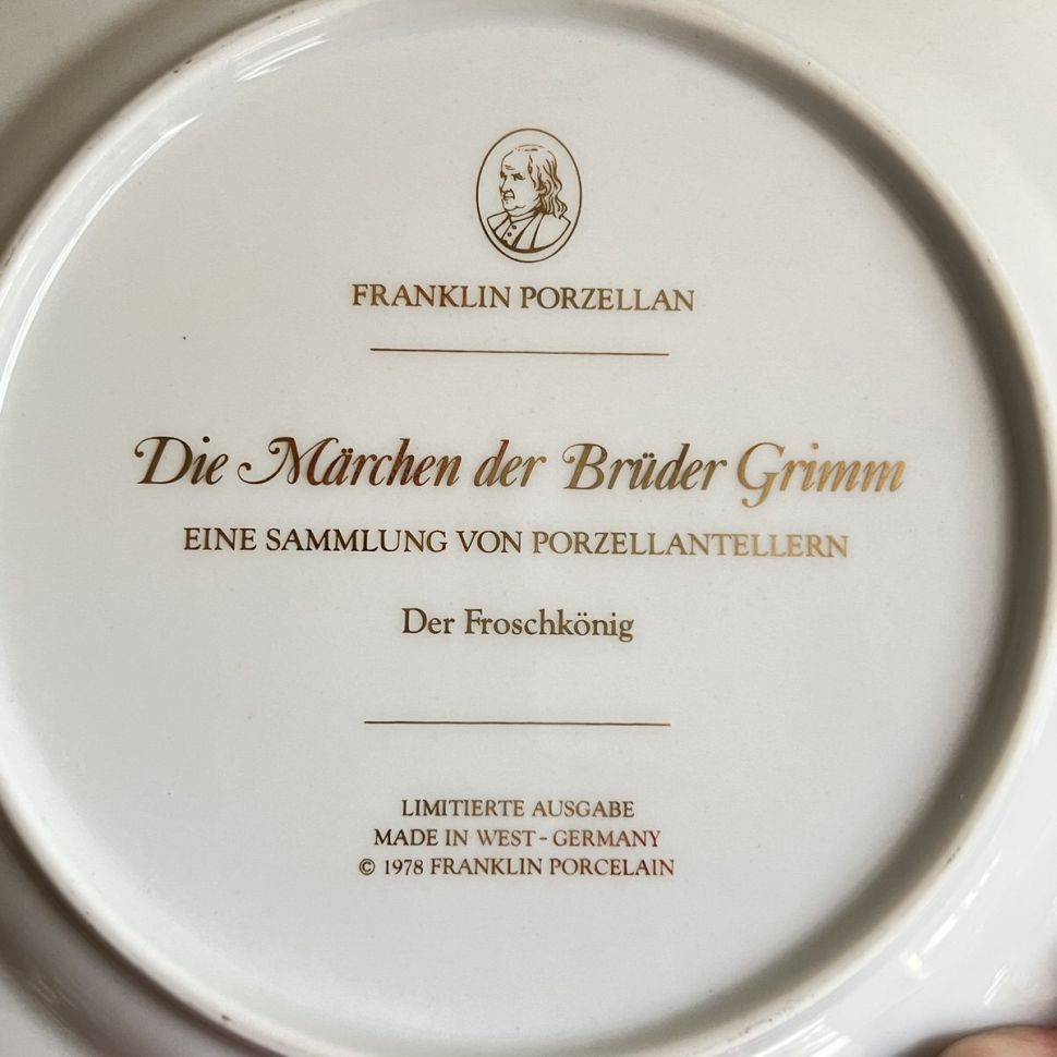 Тарелка Franklin Porcelain Сказки Принц-лягушка 1978 г. W.Germany 