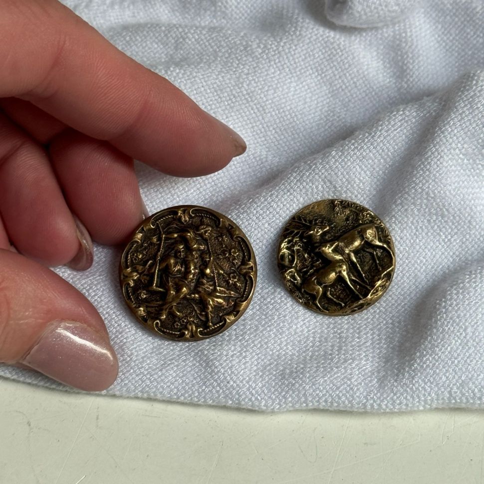 Пуговица старинная Косули 2,5 см латунь