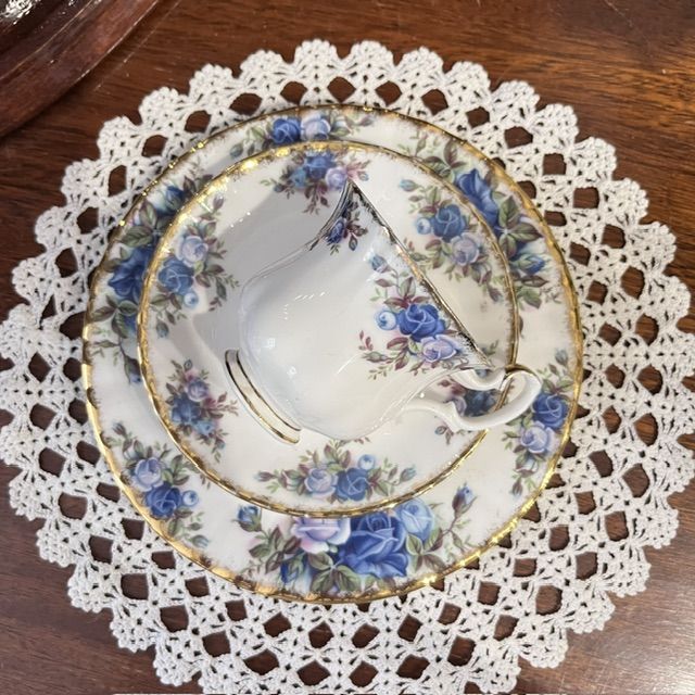 Кофейное трио Royal Albert Moonlight Rose 75 мл фарфор Англия