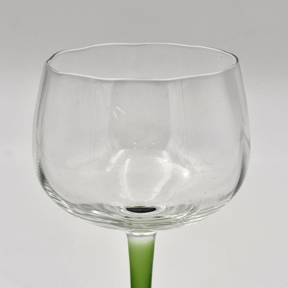 Бокал на тонкой зеленой ножке 170 мл хрусталь