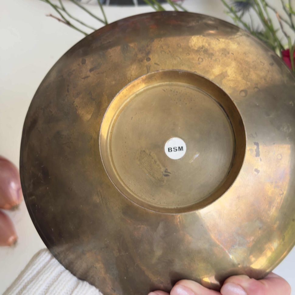 Блюдо Ирисы 20 см латунь Арт-нуво