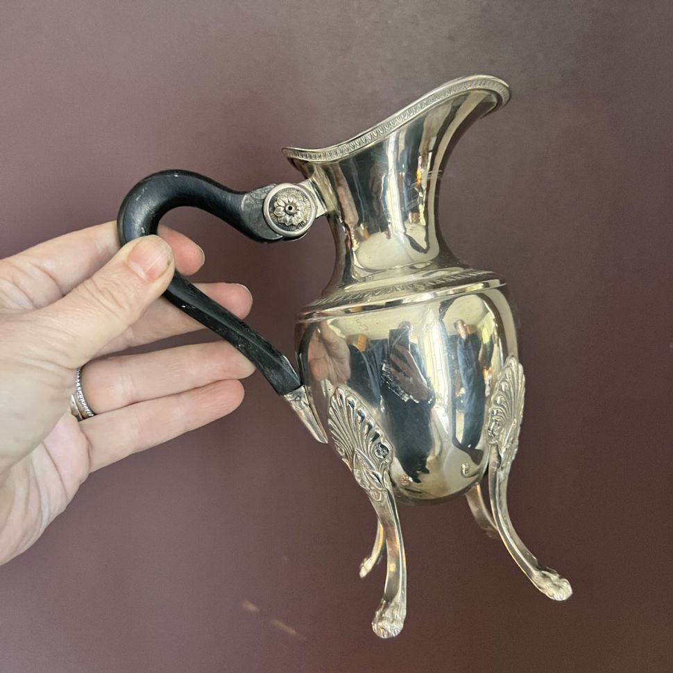 Молочник на лапках 380 мл