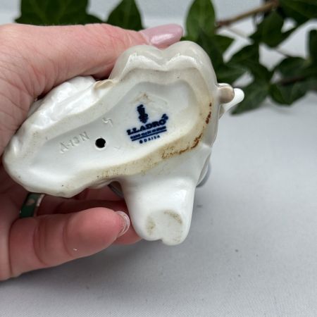Статуэтка Lladro Мальчик с барашком 15 см Испания
