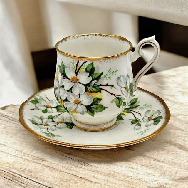 Кофейная пара Royal Albert White Dogwood 130 мл 1950 гг. 
