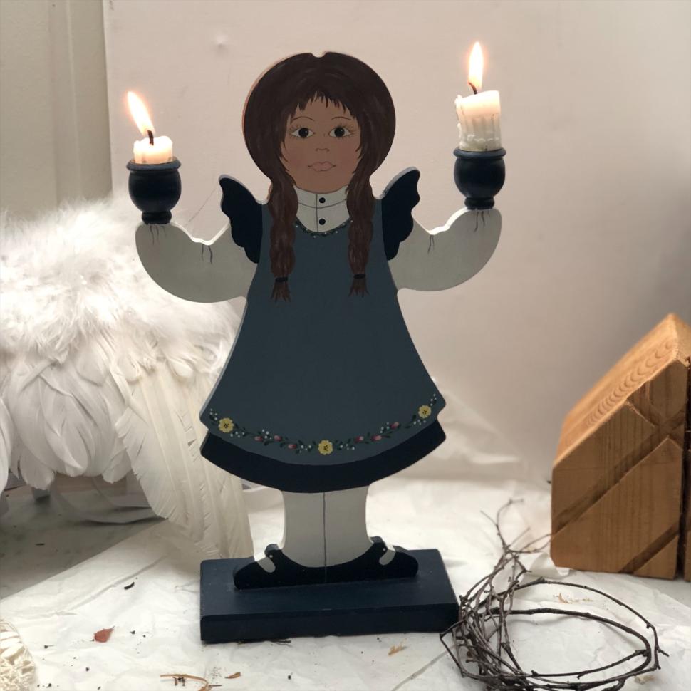 Подсвечник  деревянный Девочка