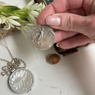 Медаль подвеска Футболист Победа 3 см серебро