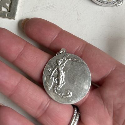 Медаль подвеска Футболист Победа 3 см серебро