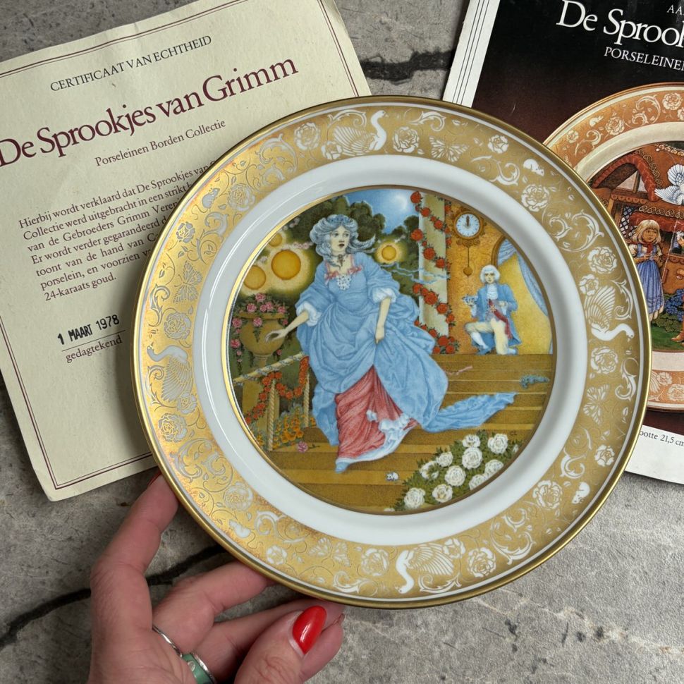 Тарелка Franklin Porcelain Сказки Золушка 1978 г. W.Germany 
