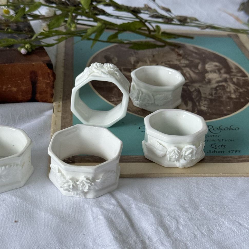 Кольцо для салфетки Роза 5 см фарфор