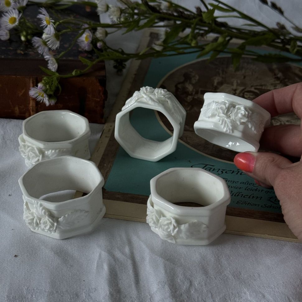 Кольцо для салфетки Роза 5 см фарфор