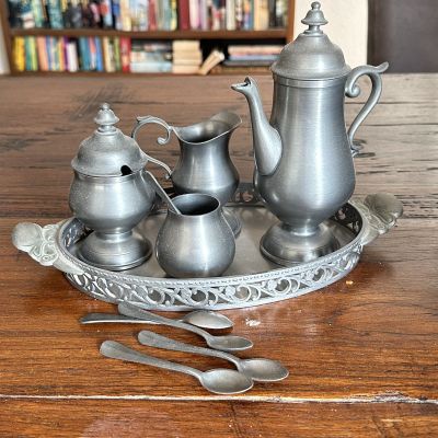 Сахарница молочник кофейник стакан ложки на подносе набор олово