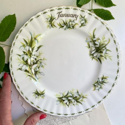 Тарелка Royal Albert 12 месяцев Январь 21 см Англия