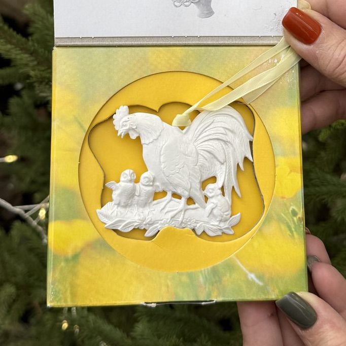 Подвес Hutschenreuther Курица 8 см бисквитный фарфор Германия