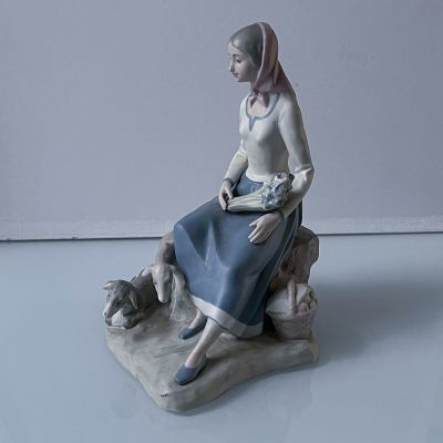 Статуэтка Пастушка 26 см фарфор Rex Валенсия