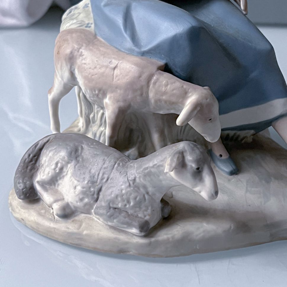 Статуэтка Пастушка 26 см фарфор Rex Валенсия