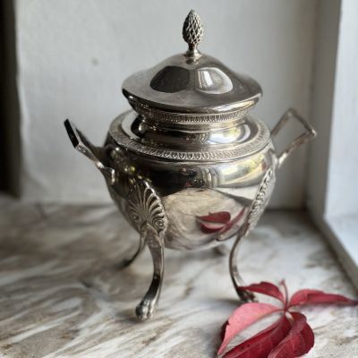 Сахарница на лапках 19 см серебрение