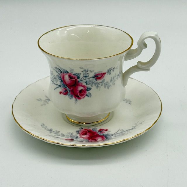 Кофейная пара Royal Albert Роза 130 мл Англия