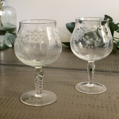 Бокал с цветочным орнаментом, 50-60-е годы