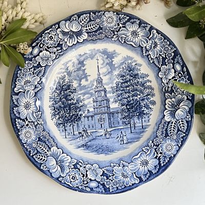 Тарелка Liberty Blue Staffordshire 25 см Англия кракелюр