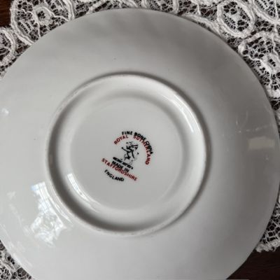 Чайная пара Royal Sotherland Staffordshire 200 мл Англия 1920-1940 г.г.