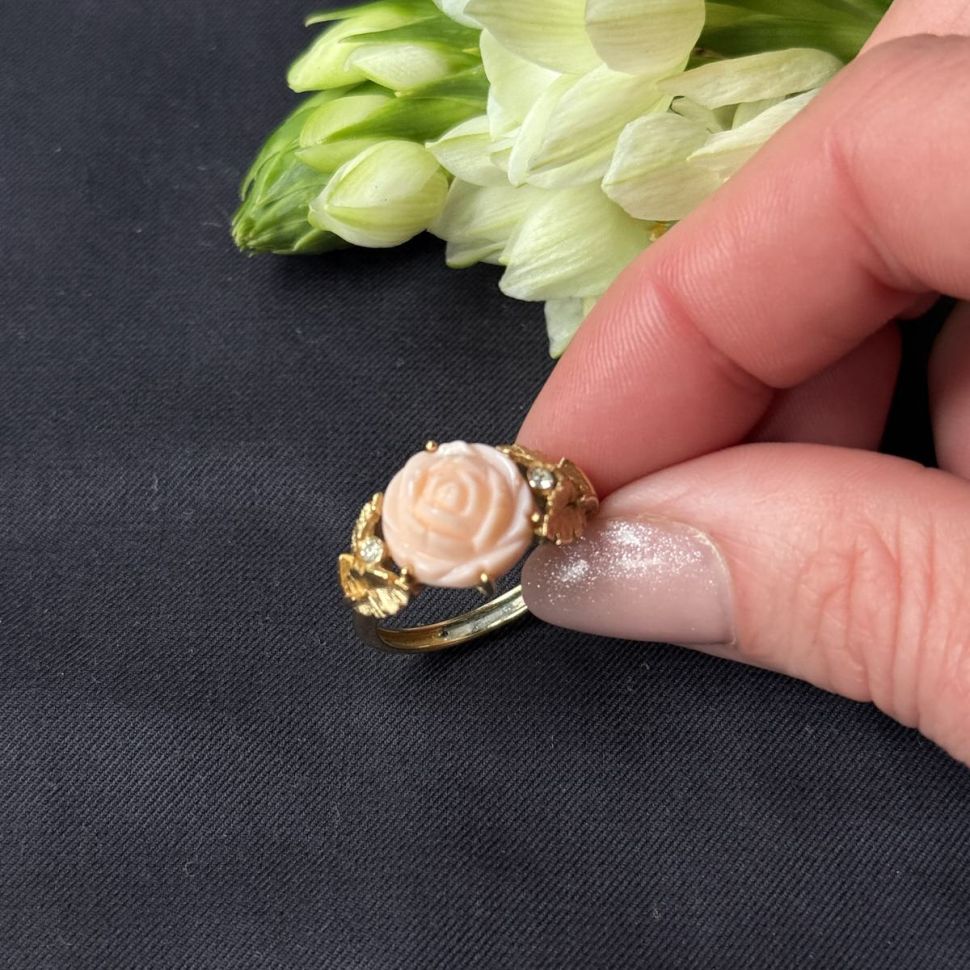 Кольцо с кораллом Avon позолота